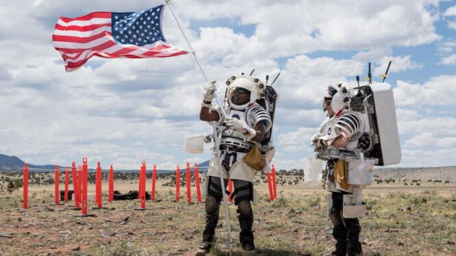NASA astronauts practice ‘moonwalking’ in the Arizona desert (photos)