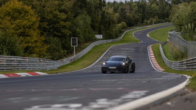 New hybrid-powered Porsche 911 is 8.7 seconds quicker around the ‘Ring