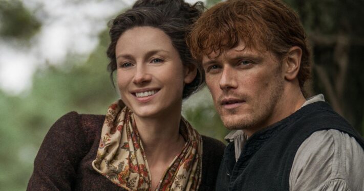Outlander: Every Character Who Knows Claire Is From The Future