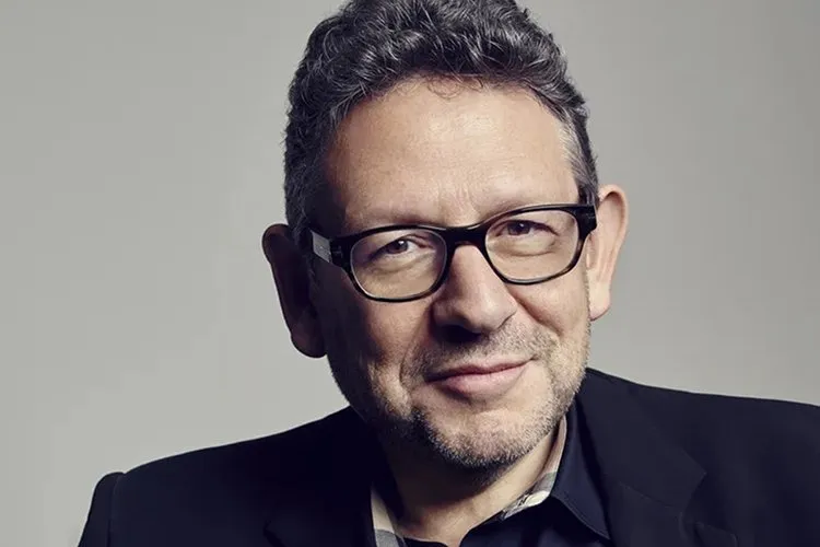 UMG Investors Urged to ‘Disapprove’ of Lucian Grainge’s 2023 Pay