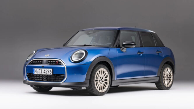 2025 Mini Cooper four-door makes more room for the people in the back