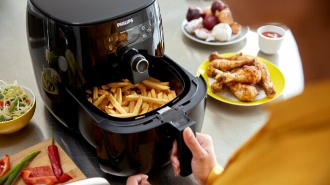 Best Buy dropped the price of this air fryer from $180 to $80