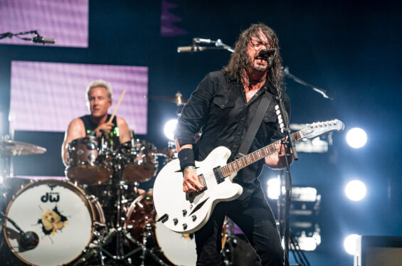 Dave Grohl Playfully Jokes About Taylor Swift’s Eras Tour at Foo Fighters’ London Show: ‘We Actually Play Live’