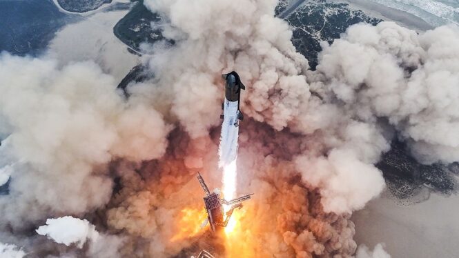 Elon Musk gives close-up tour of SpaceX’s mighty Starship rocket