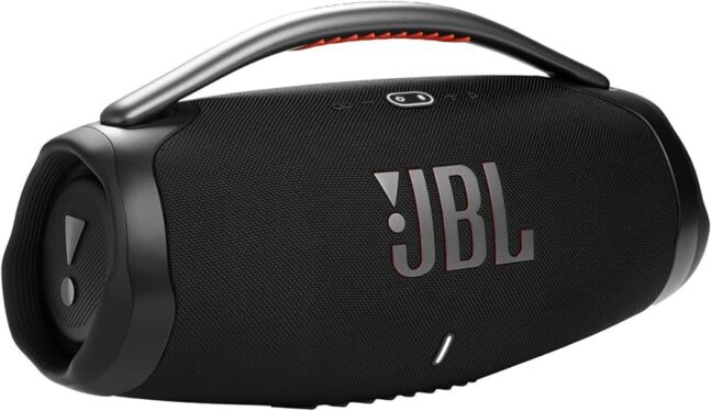 I Love JBL’s New Portable, Waterproof Speakers