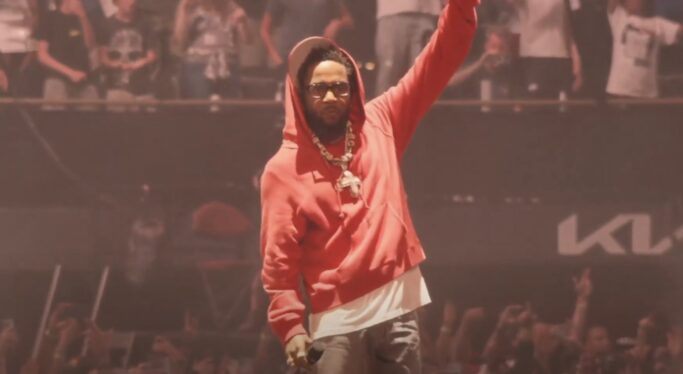 Kendrick Lamar Performs Drake Diss Track ‘Not Like Us’ 5 Times Back-to-Back at Pop Out Concert