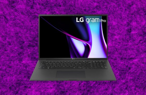 LG Gram Pro 17 Review: Ultralight and Ultra Hot