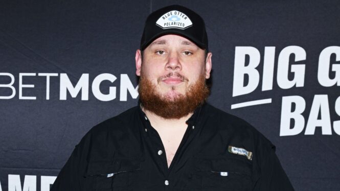 Luke Combs Recalls Missing the Birth of Son Beau: ‘One of the Best & One of the Worst Days in My Life’