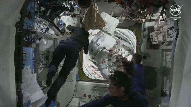 NASA cancels ISS spacewalk due to spacesuit coolant leak (video)