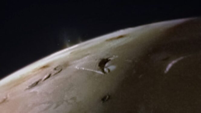 NASA Probe Spies Plumes Above Jupiter Moon’s Lava Lakes