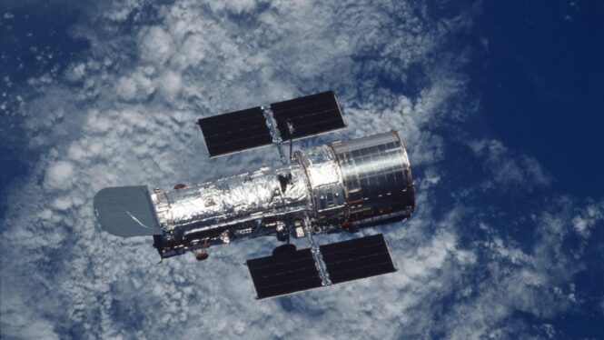 Pesky Glitch Forces NASA to Change the Way Hubble Works, and It’s Not for the Better