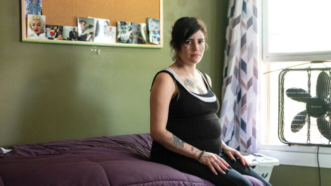 Pregnant, Addicted and Fighting the Pull of Drugs