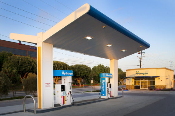 Retail H2 stations close in California while H2 heavy trucking expands