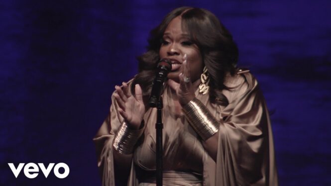 Tasha Cobbs Leonard Scores Her Seventh Gospel Airplay Leader With ‘Burdens Down’
