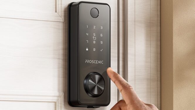 This smart lock deadbolt has a huge discount at Best Buy — today only!