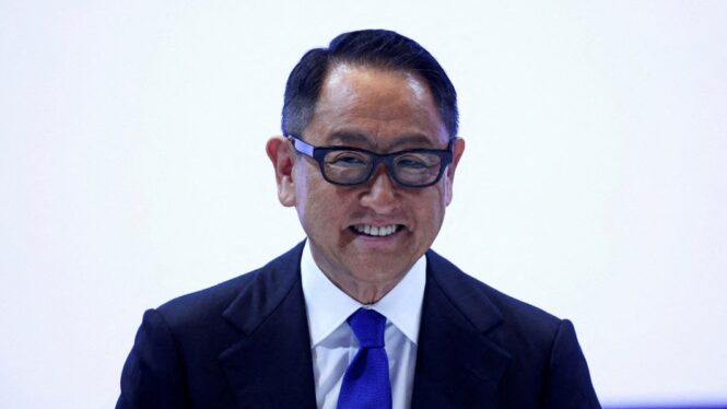 Toyota shareholders re-elect Akio Toyoda as chairman despite governance concerns