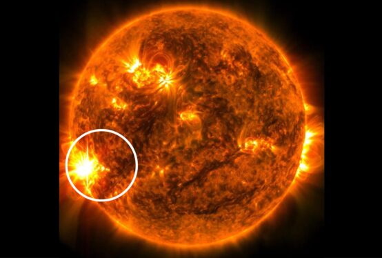 Unusually Big Sunspot Cluster Now Visible, Posing Risk of Powerful Solar Flares