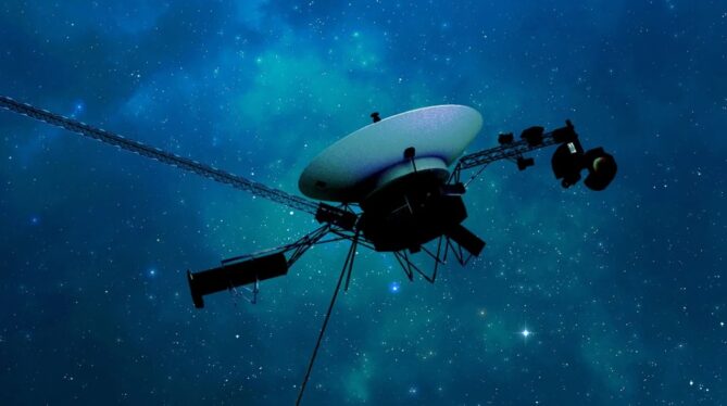 Voyager 1 Returning Science Data From All Four Instruments