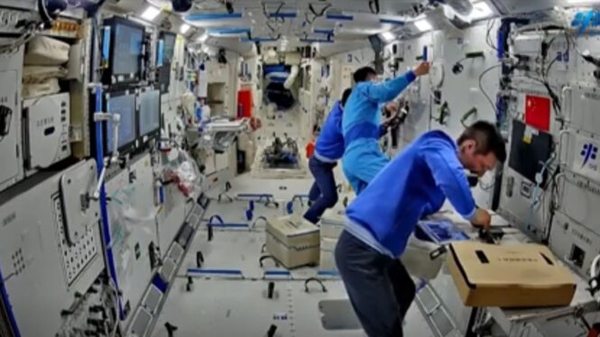 China’s Shenzhou 18 astronauts prep for 2nd spacewalk (video)