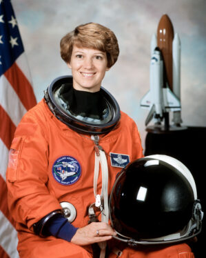 Eileen Collins Broke Barriers as America’s First Female Space Shuttle Commander