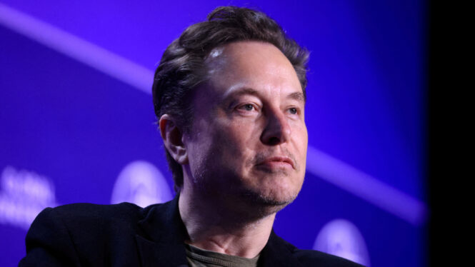 Elon Musk’s Politics May Be Pushing Some Buyers Away From Tesla