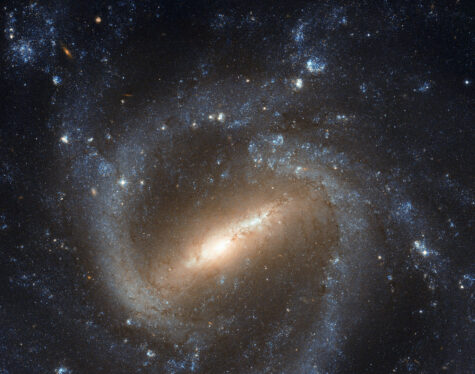 Hubble Images a Classic Spiral 