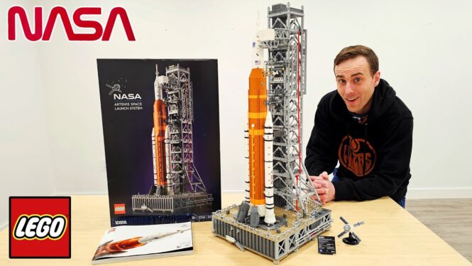 Lego NASA Artemis Space Launch System review