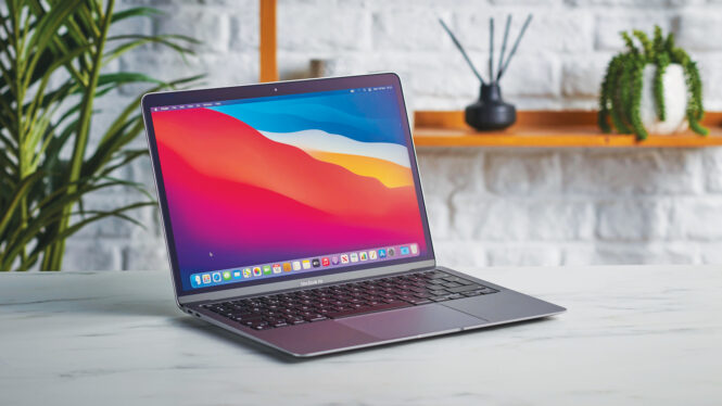 MacBooks are turning the tide for laptops