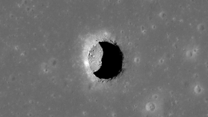 Newly discovered cave on the moon could house future lunar astronauts