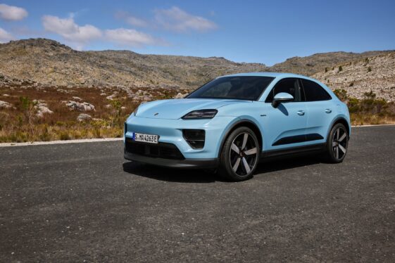 Porsche expands the Macan EV range with two new models