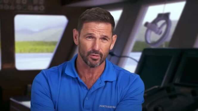 Signs Captain Jason Chambers Will Return For Below Deck Down Under Season 3