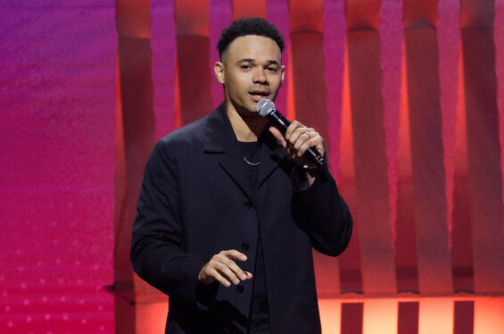 Tauren Wells to Host 2024 GMA Dove Awards