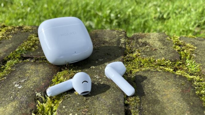 These AirPods alternatives from 1More are impossibly cheap