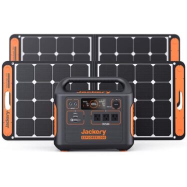 This Jackery solar generator comes with two 400W solar panels for $1800 off