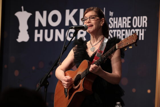 Lisa Loeb to Keynote Guild of Music Supervisors’ 2024 State of Music in Media Conference