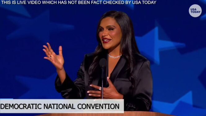 Mindy Kaling Tells Ben Affleck to ‘Hang in There’ at DNC Amid J.Lo Divorce: Watch