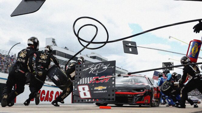 Nascar Pit Crews Are Using AI for the Perfect Pit Stop