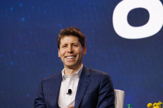 OpenAI’s Sam Altman Returns to Board After Investigation