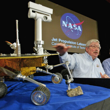 Peter C. Theisinger, 78, Dies; Led Mars Rover Missions for NASA