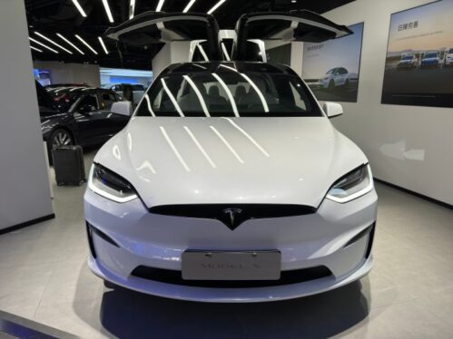 Tesla issues an in-person recall for its Model X SUV