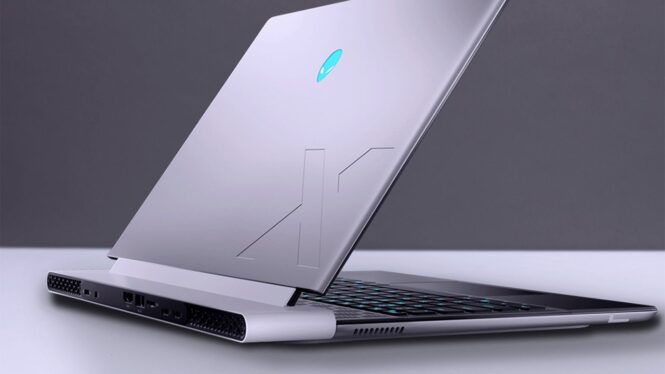 This Alienware gaming laptop with RTX 4060 is $650 off today