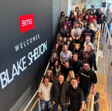 Blake Shelton Signs With BBR Music Group/BMG Nashville