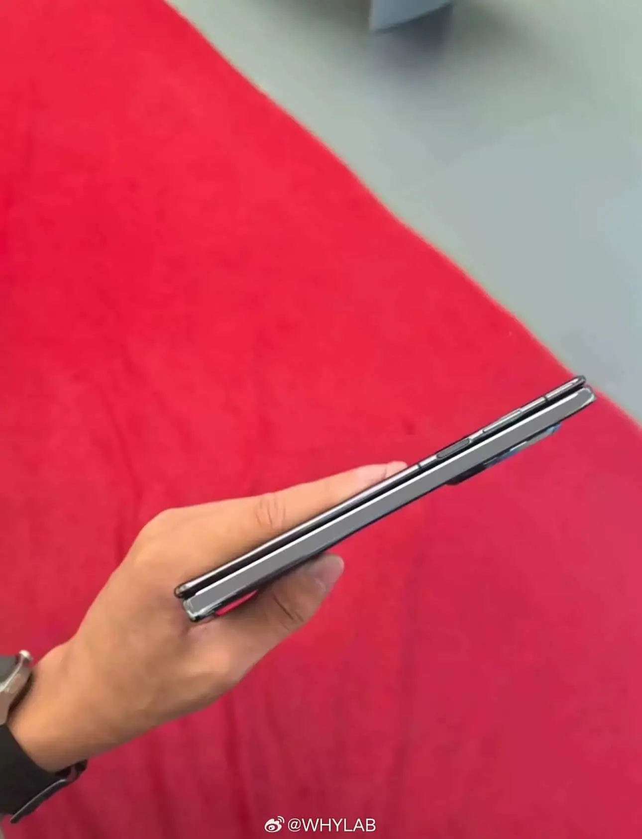 Huawei’s folding phone leaked again, and it still looks amazing