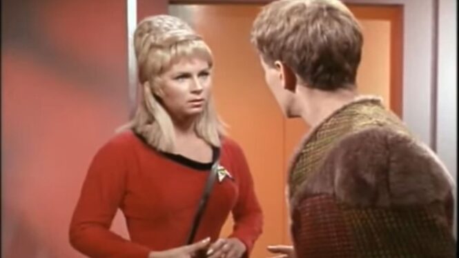 Janice Rands Star Trek Comeback Was The Best Part Of Voyagers Flashback Episode