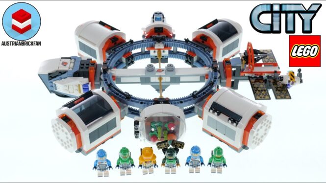 Lego City Modular Space Station review