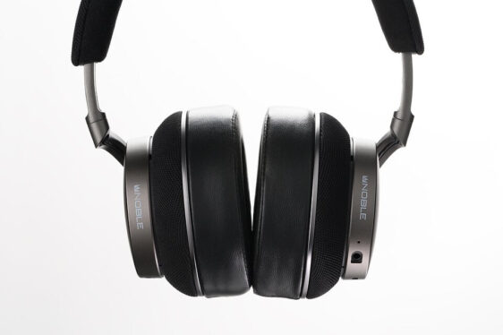 Noble Fokus Apollo headphones are the first with planar and dynamic drivers