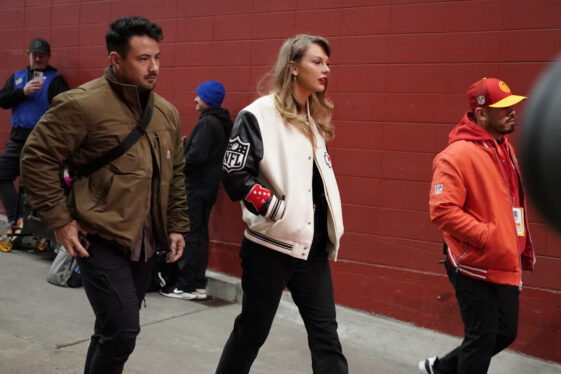 These Boots Are Made for Cheering: Taylor Swift Makes Red-Hot Return to Watch Travis Kelce’s Chiefs Game