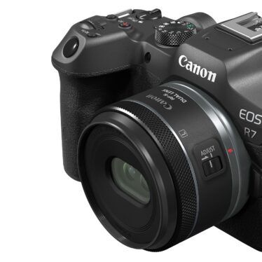 Canon’s budget-friendly 3D lens will be available in November