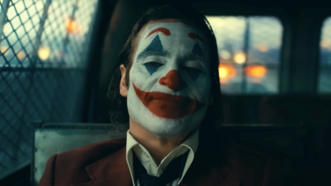 Christopher Nolan Killed The Original Joker Endings Gruesome Face-Carving Scene, Says New DC Report