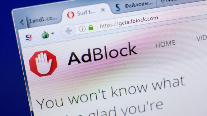 Google blocks popular ad blocker for ‘security and privacy concerns’